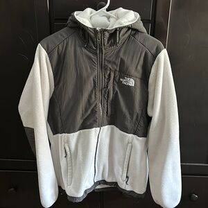 listing-status-banner